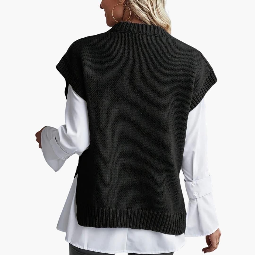 Alice - Women's oversized sleeveless cable knitted jumper with crew neck