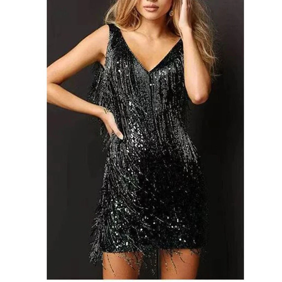 Arabella - Glam Women's Wedding Guest Dress with V-Neck and Tiered Fringe Detail