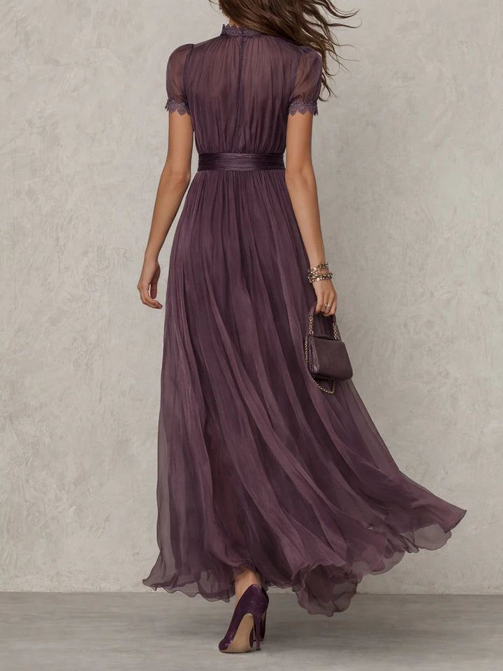 Charlotte - Elegant Women's Maxi Dress with Puff Sleeves and Cut-Out Neckline