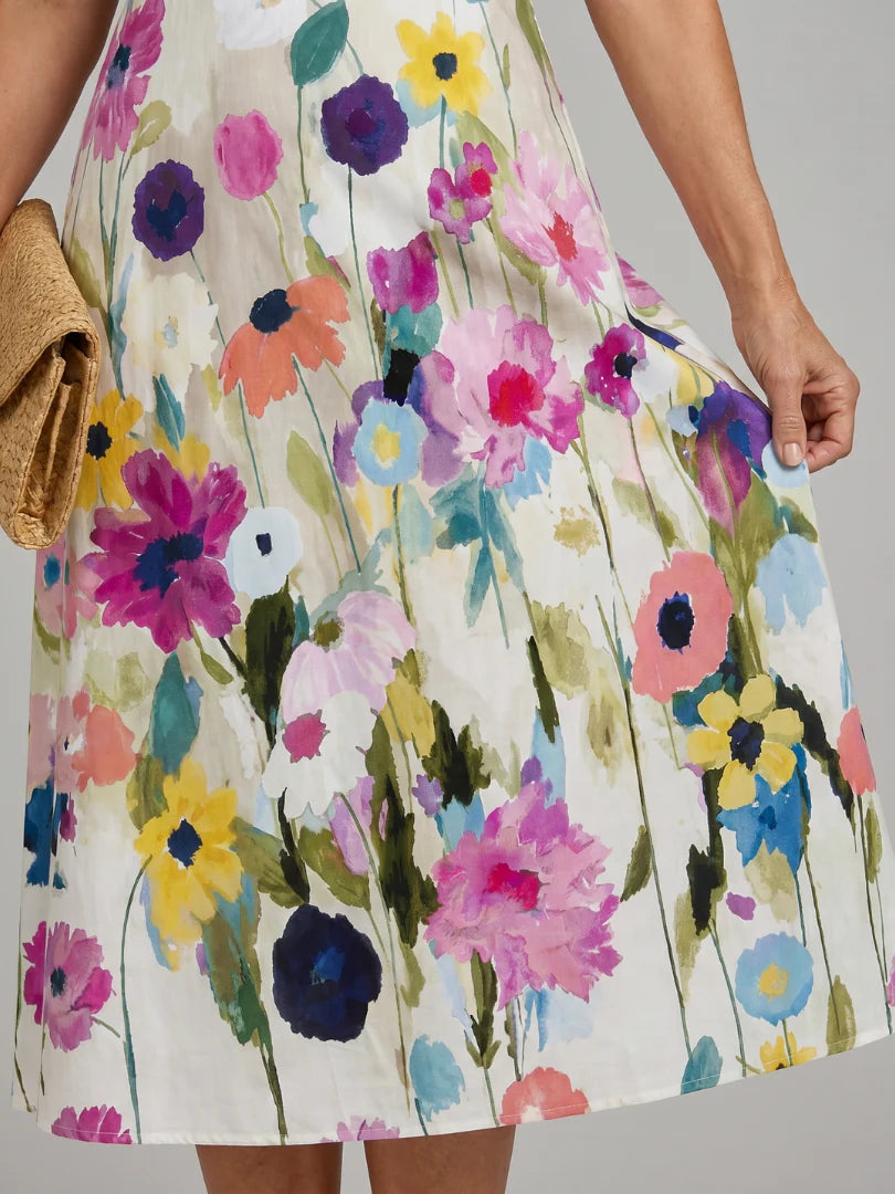 Daisy - Chic Women's Summer Midi Dress with Crew Neck and Vibrant Floral Print