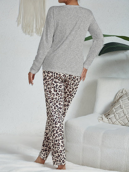 Daisy - Women's comfy printed pyjama set with long sleeve and straight leg