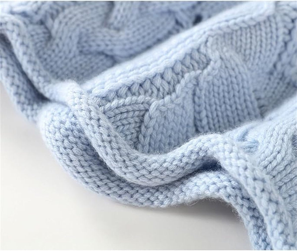 Daisy - Women’s elegant chunky cable knit turtleneck jumper with relaxed fit