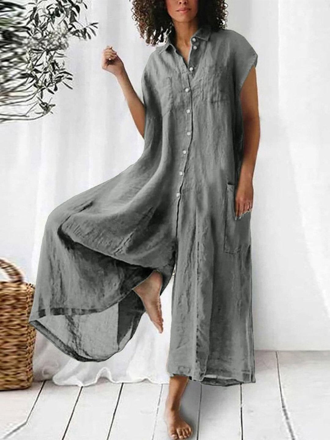 Ella - Vintage Women's Linen Jumpsuit with Collared Neckline and Flowing Wide Leg