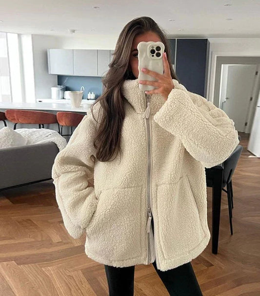 Ella - Women's Oversized Teddy Jacket Fleece Style with Zip Fastening