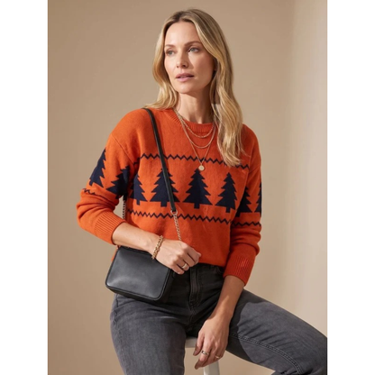 Ella - Women’s relaxed christmas jumper with tree pattern and round neck