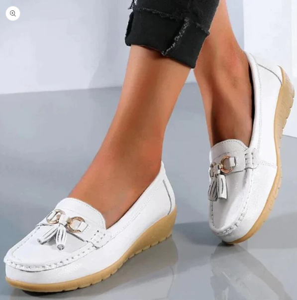 Emily - Casual Women's Comfort Loafers with Tassel Detail and Cushioned Sole