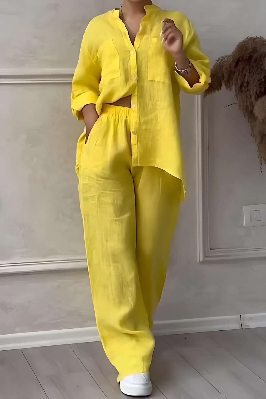 Evie - Casual Women's Linen Set with Button Shirt and Wide Leg Trousers
