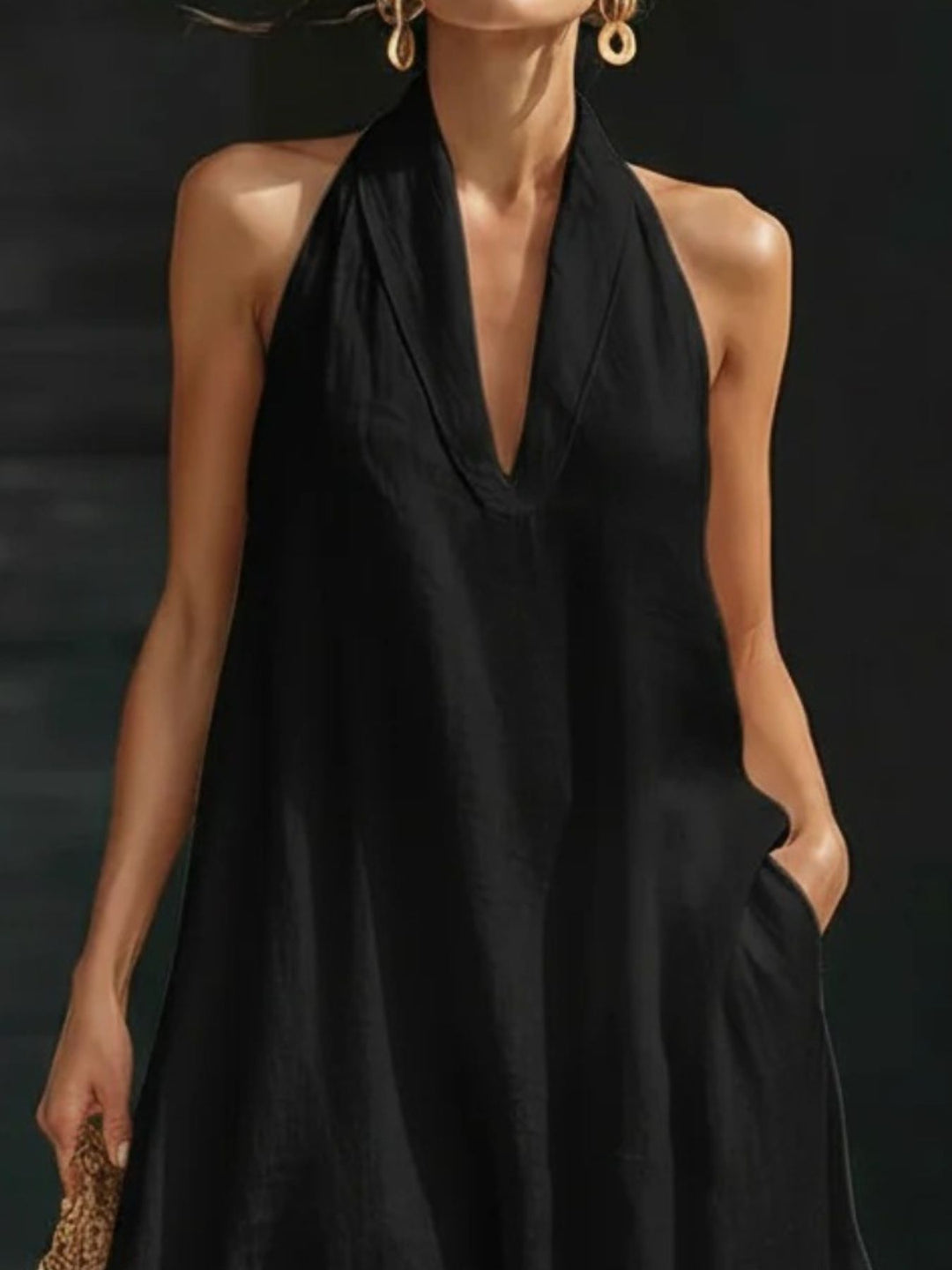 Evie - Flowy Women's Linen Maxi Dress with Halter Neckline and Deep V Front