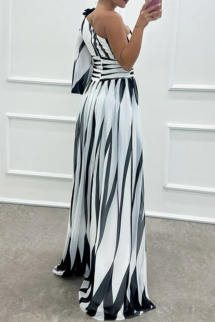 Evie - Glam Women's Wedding Guest Maxi Dress with One Shoulder and Flowy Side Split