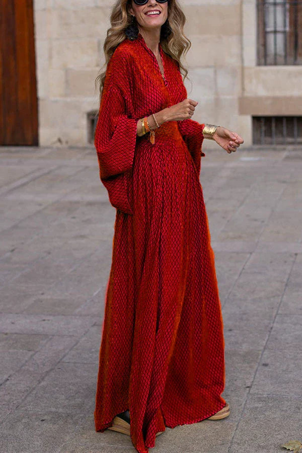 Florence - Boho Women's Maxi Dress with V-Neck and Batwing Sleeves and Diamond Print