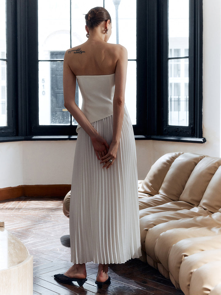 Florence - Elegant Women's Wedding Guest Dress with Strapless Neckline and Pleated Skirt