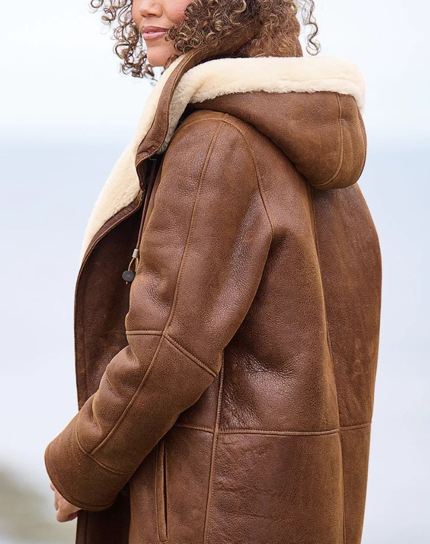 Florence - Women's long hooded winter coat with warm fleece lining and toggles