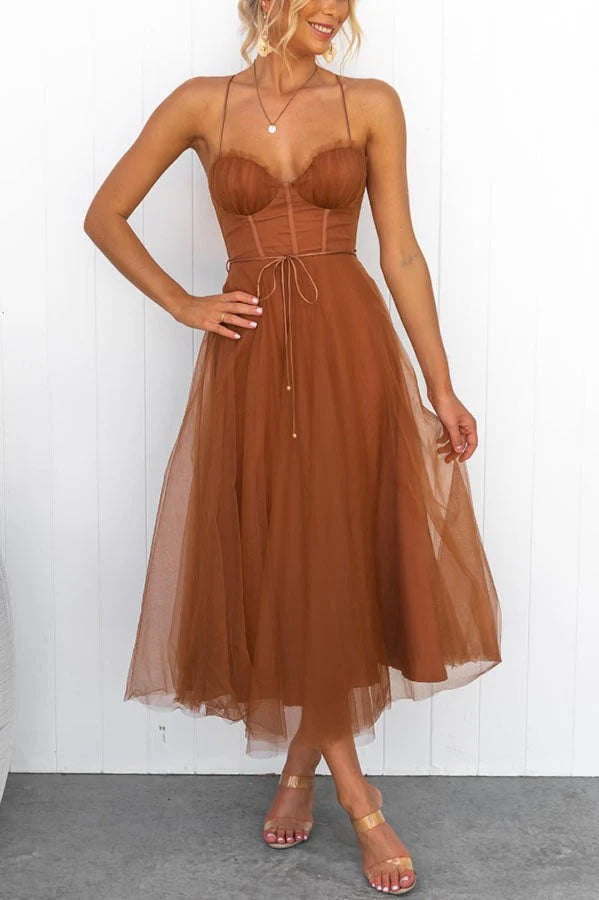 Freya - Elegant Women's Wedding Guest Dress with Corset Bodice and Tulle Midi Skirt