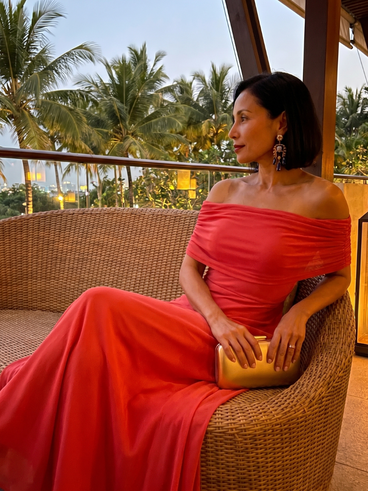 Freya - Elegant Women's Wedding Guest Dress with Off-Shoulder Design