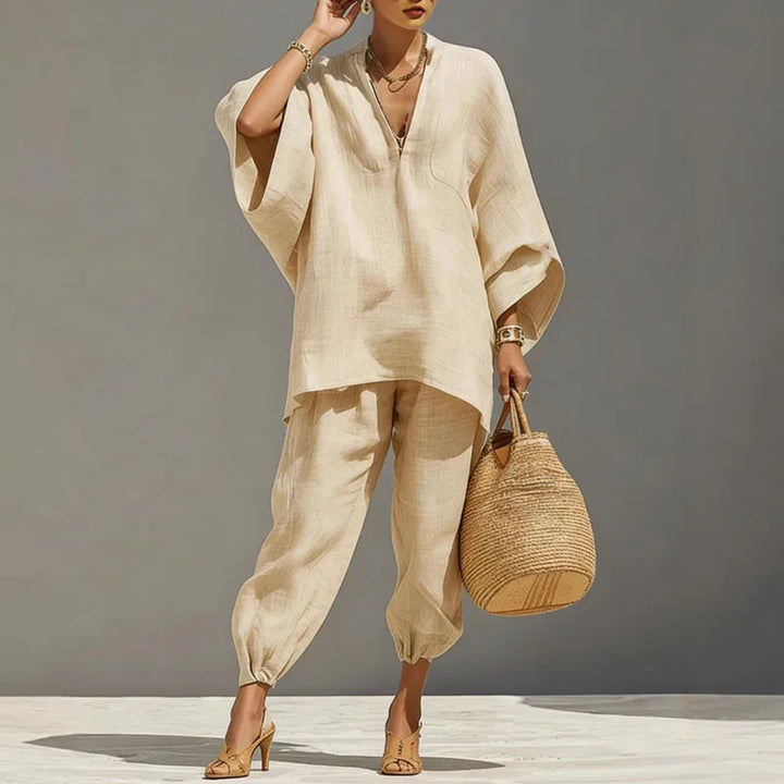Grace - Casual Women's Linen Co-ord Set with V-Neck and Batwing Sleeves