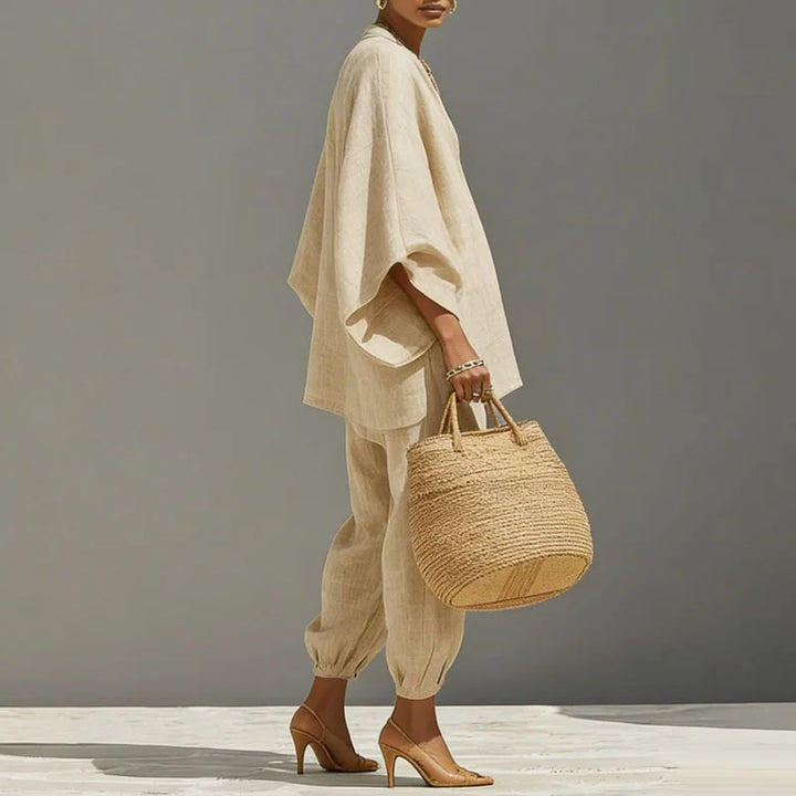 Grace - Casual Women's Linen Co-ord Set with V-Neck and Batwing Sleeves