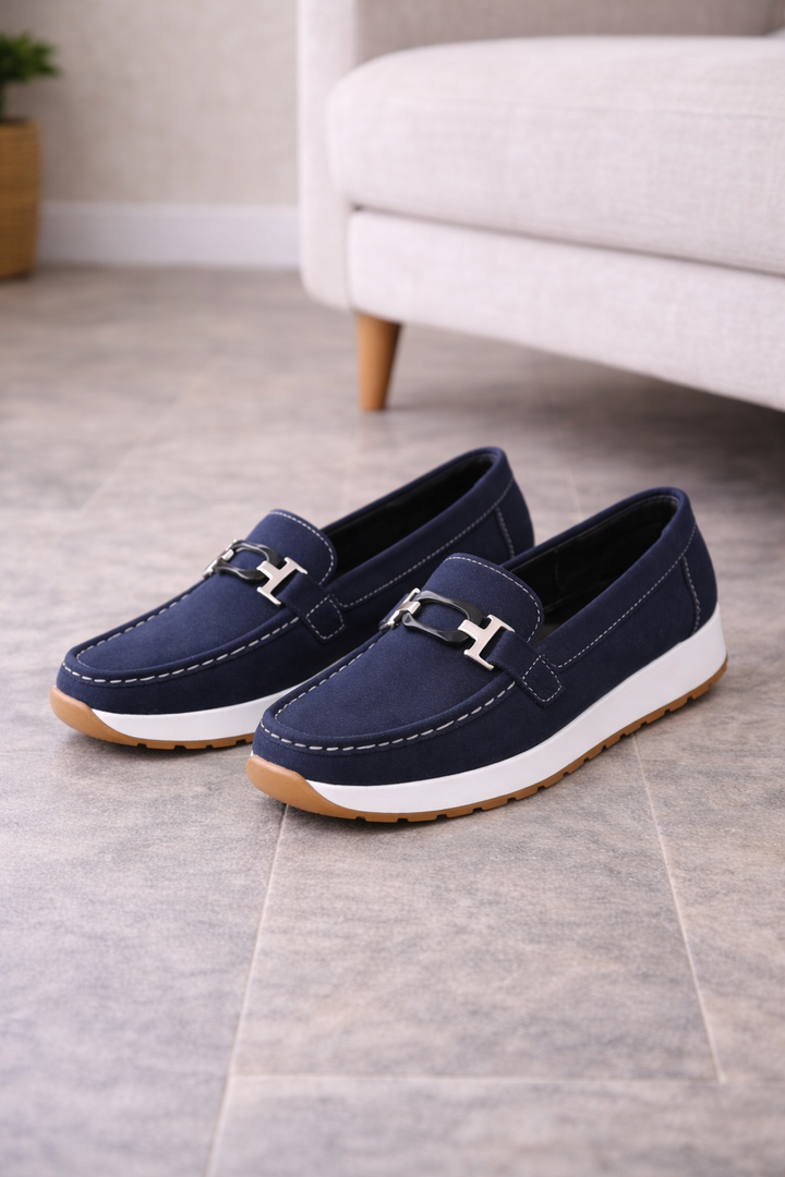 Isla - Casual Women's Comfort Loafers with Platform Sole and Chain Detail