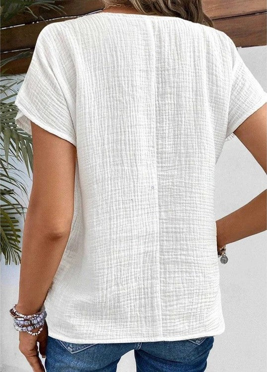 Isla - Casual Women's Linen Shirt with V Neck Collar and Button Front