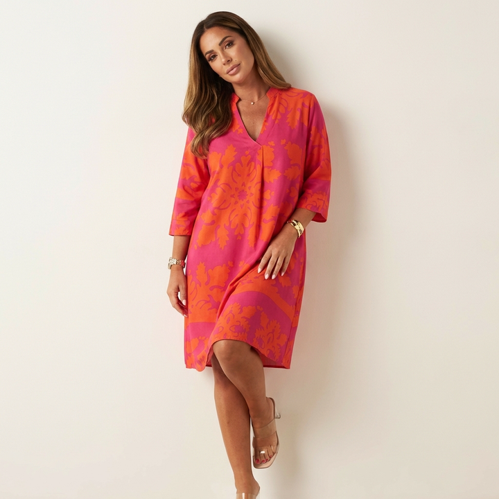 Isla - Elegant Women's Summer Dress with a V Neck and Flared Sleeves