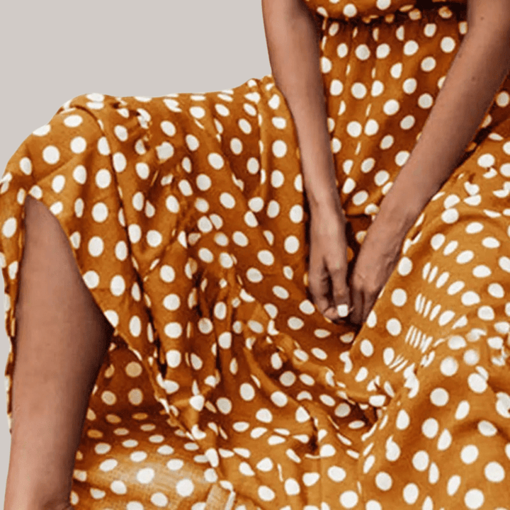Isla - Vintage Women's Polka Dot Maxi Dress with Side Split and Sleeveless Design