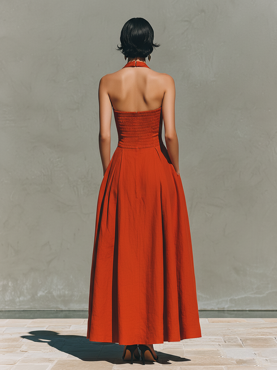 Lily - Elegant Women's Linen Maxi Dress with Halter Neckline and Pleated Skirt