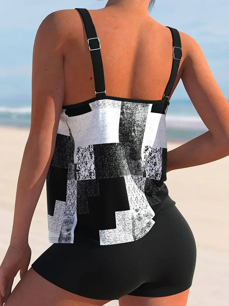 Nadine - Relaxed Women's Swimsuit Tankini Set with Abstract Print Tank Top and Fitted Shorts