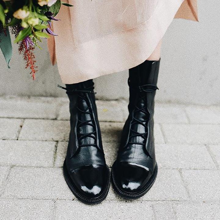 Noor - Women's ankle boots vintage lace up and block heel