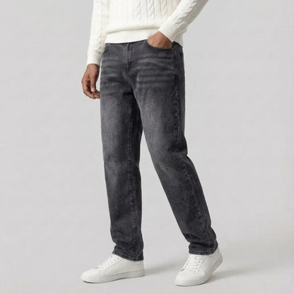 Oliver - Men's relaxed straight leg jeans with mid rise and zip fly