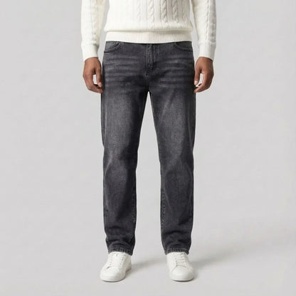 Oliver - Men's relaxed straight leg jeans with mid rise and zip fly