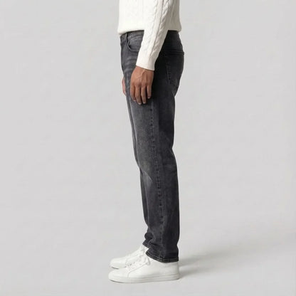 Oliver - Men's relaxed straight leg jeans with mid rise and zip fly