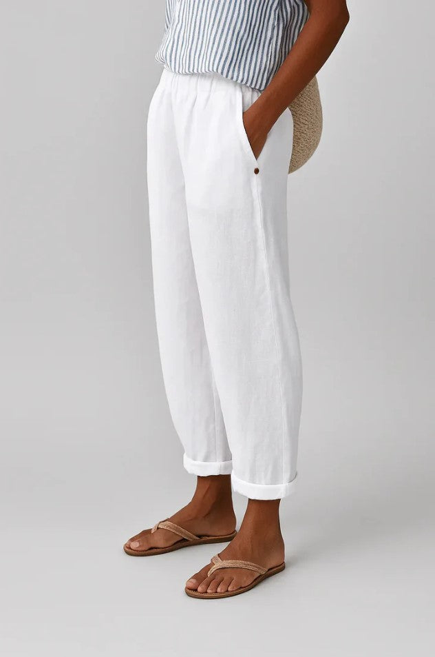 Olivia - Relaxed Women's Linen Trousers with Cuffed Hem and Tapered Leg