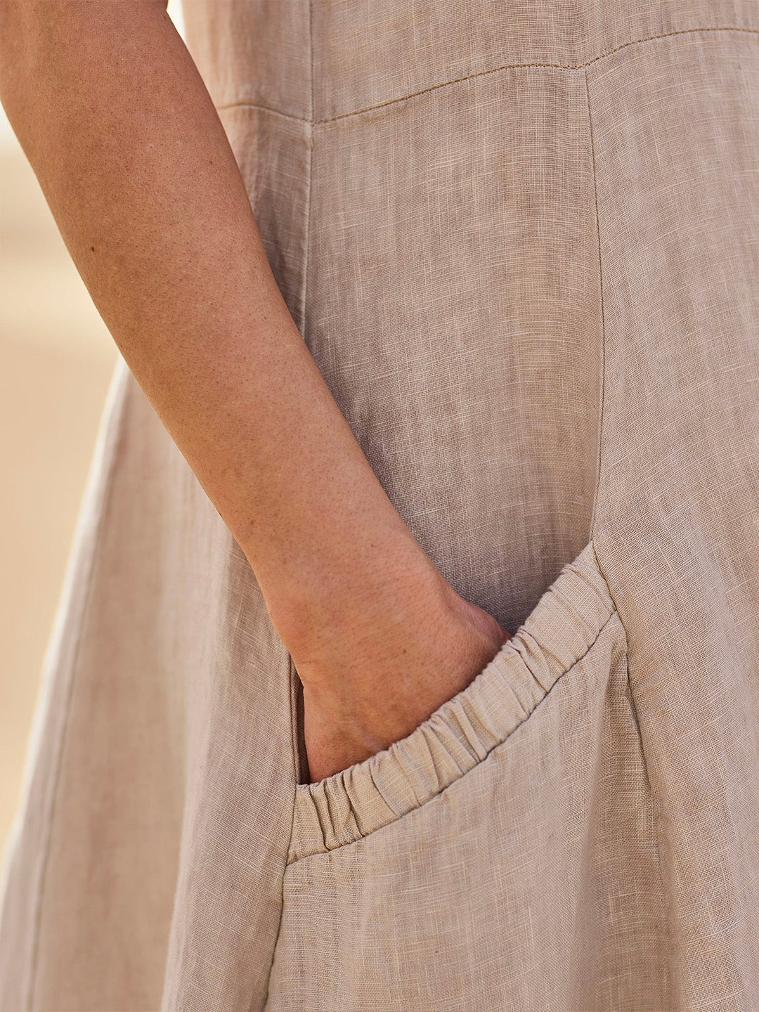 Olivia - Women's Sleeveless Linen Dress with Pockets and Casual Fit