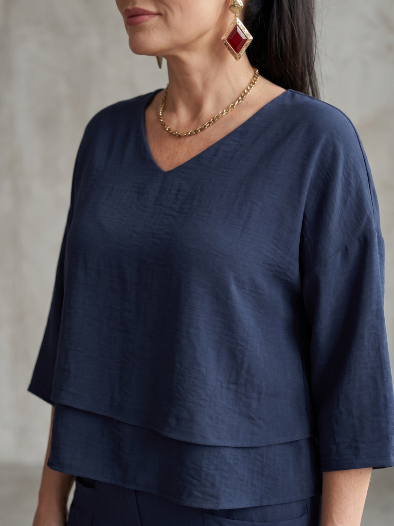 Phoebe - Smart Women's Linen Co-ord Set with V-Neck and Pleated Wide Leg Trousers