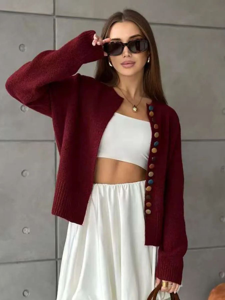 Poppy - Women’s elegant knitted cardigan with round neck and button front