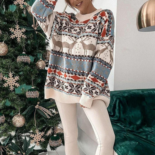 Poppy - Women’s oversized christmas jumper with reindeer pattern and crew neck