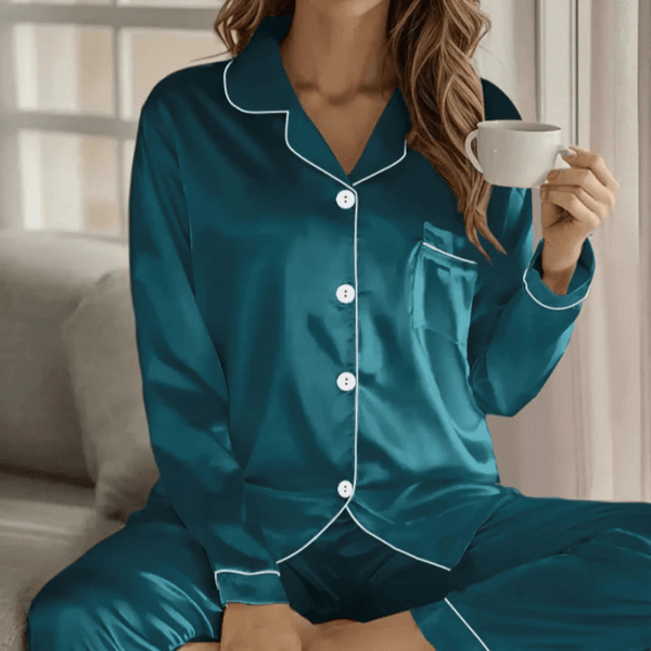Rosie - Women’s matching pyjama set with long sleeve and button front