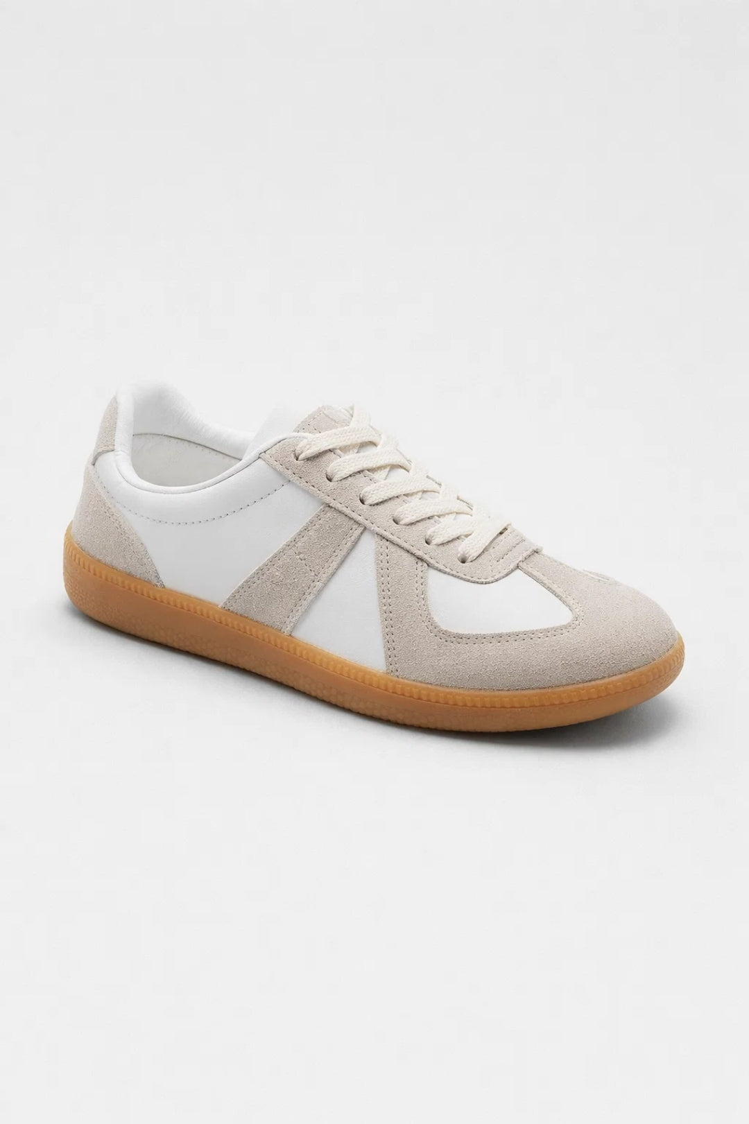 Trainers Women - Retro Lace Up Gum Sole | Casual
