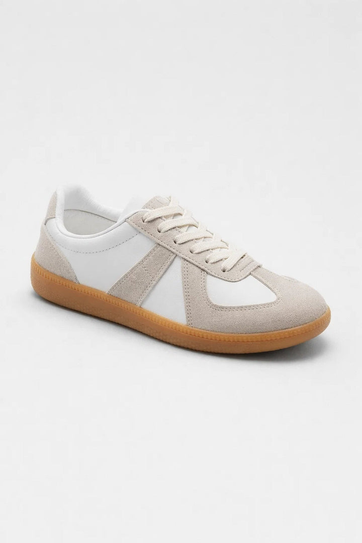 Trainers Women - Retro Lace Up Gum Sole | Casual