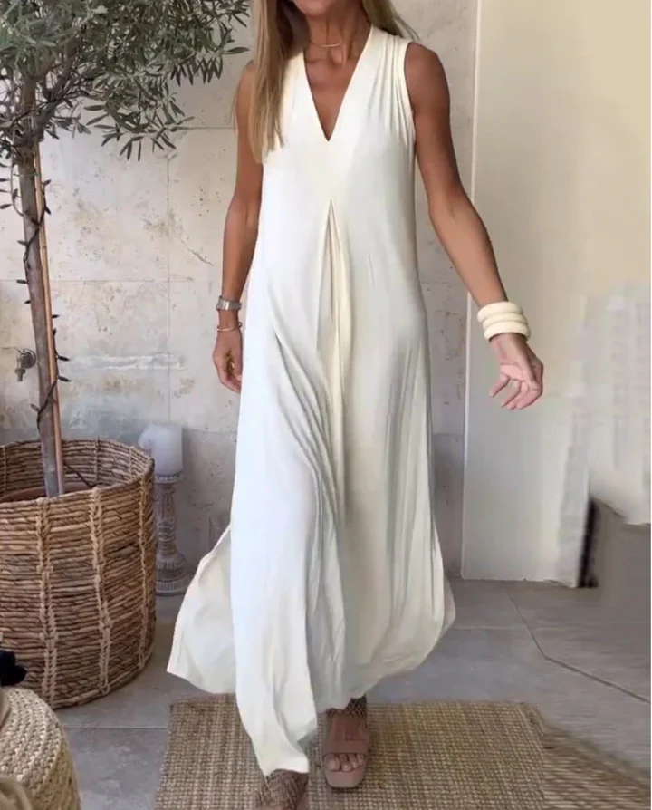Zara - Relaxed Women's Wedding Guest Maxi Dress with Deep V-Neck and Side Split