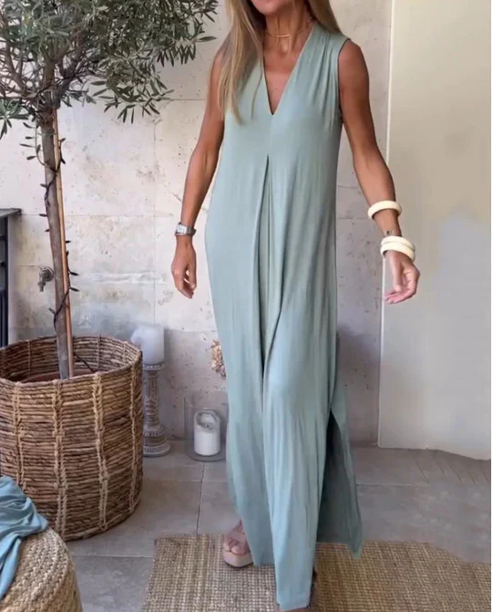 Zara - Relaxed Women's Wedding Guest Maxi Dress with Deep V-Neck and Side Split