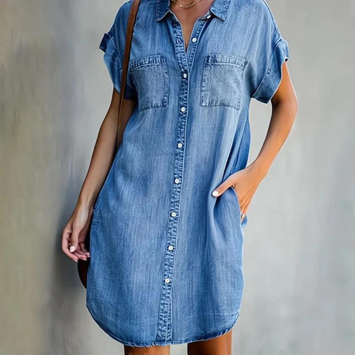 Zoe - Casual Women's Summer Shirt Dress with Collar and Chest Pockets