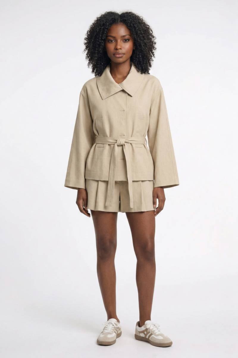 Co-ord Set Women - Oversized Belted Shirt | Wide Leg Shorts — Beige