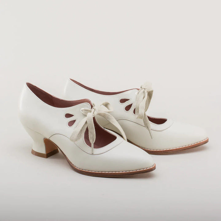 Women's Heels - Lace-Up Kitten Heel Cut-Out Detail Pointed Toe | Elegant