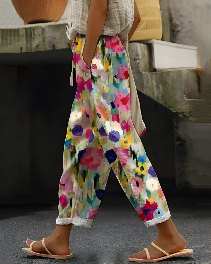 Women's Trousers - Cropped Wide Leg Abstract Floral Print | Summer