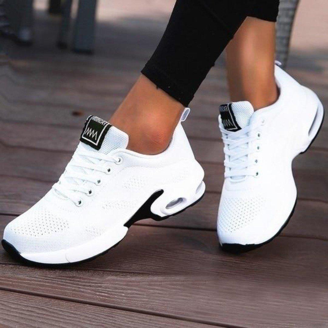Women's Trainers - Air Cushion Lace Up Running Sneaker | Casual