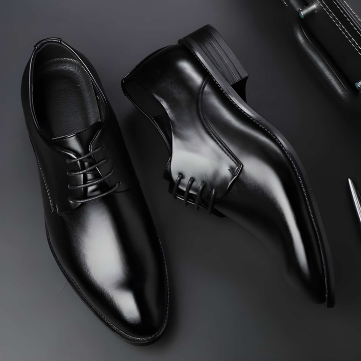 Mens Shoes - Lace Up Derby with Pointed Toe and Block Heel | Smart