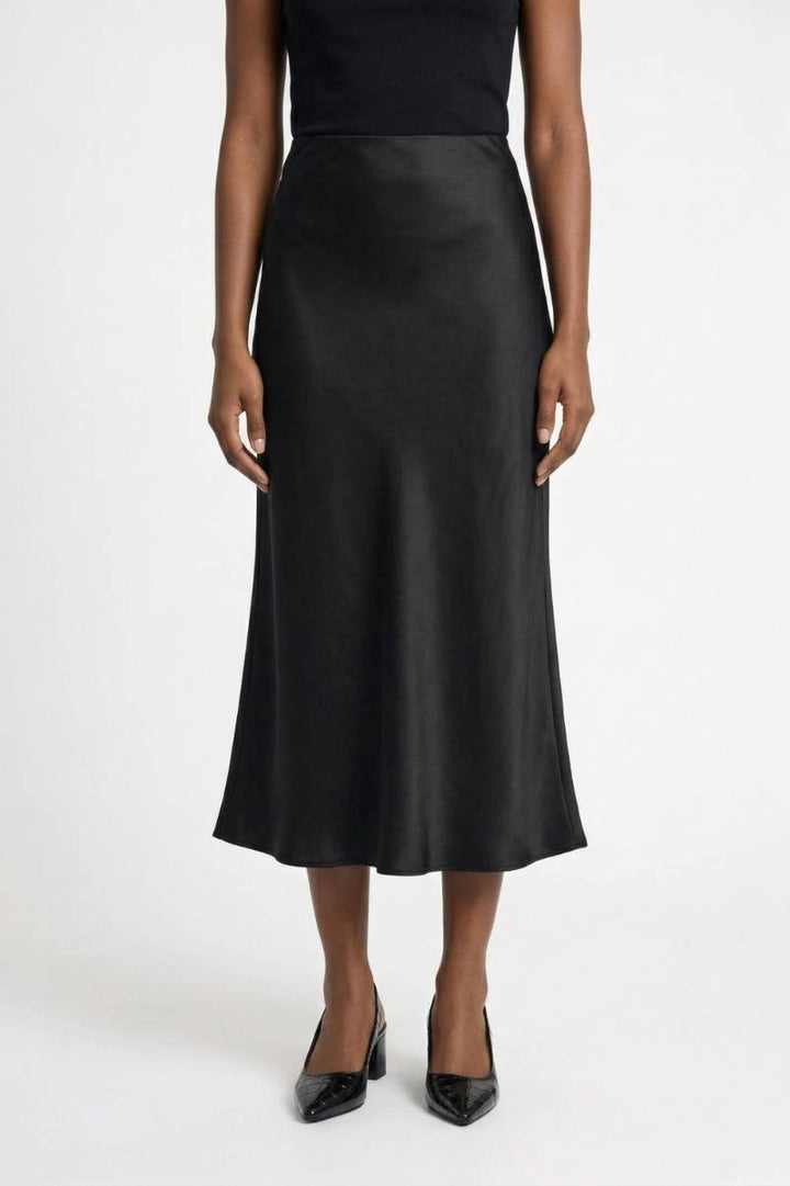 Maxi Skirt Women - High Waisted Side Zip | Elegant — Black