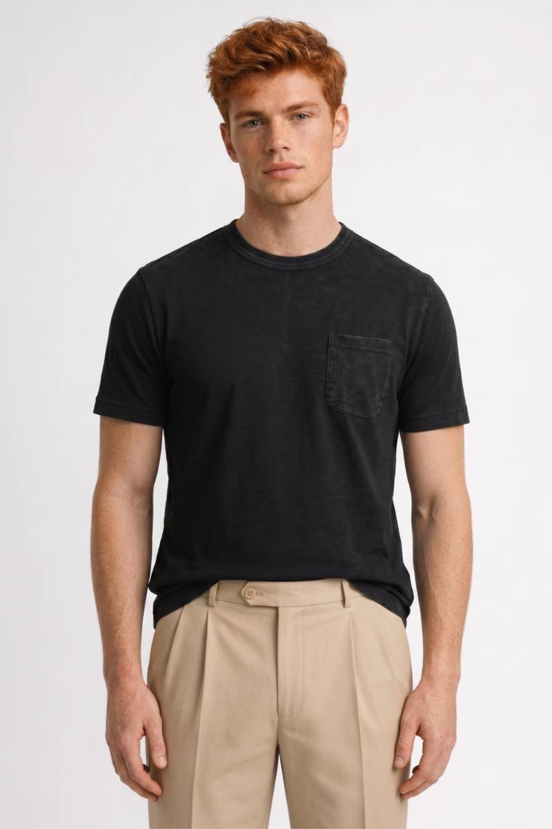 T-Shirt Men - Vintage Wash with Chest Pocket | Relaxed Casual — Black